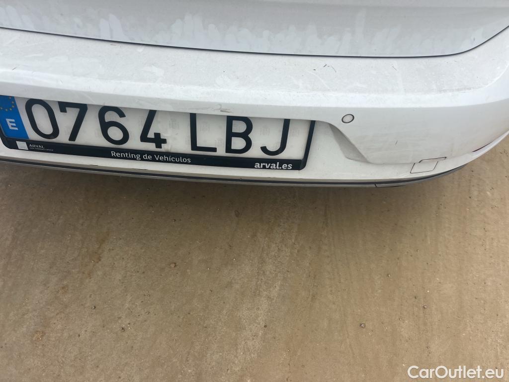  Volkswagen  Golf  VOLKSWAGEN / 2016 / 5P / berlina con portón e-ePower 110 kW (136CV) #28