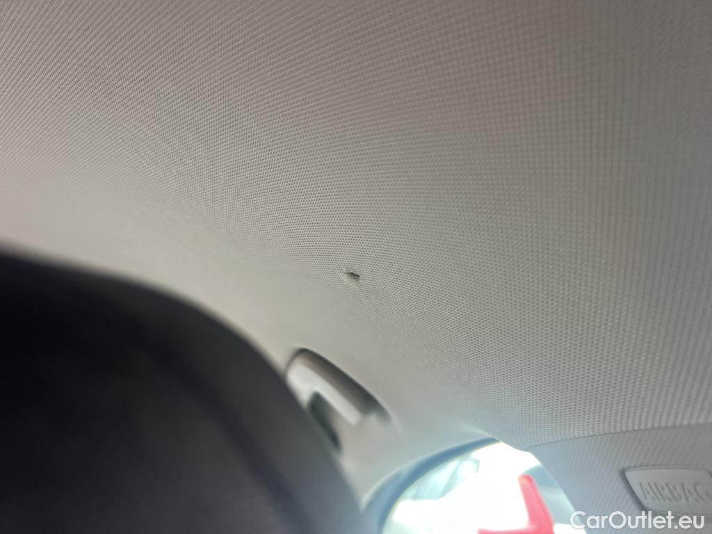  Volkswagen  Golf  VOLKSWAGEN / 2020 / 5P / familiar Life 2.0 TDI 85kW (115CV) Variant #6