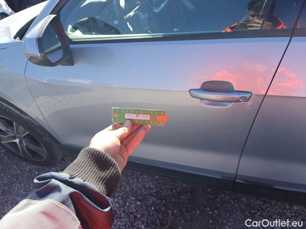  Audi  Q2 AUDI  / 2016 / 5P / todoterreno Design 35 TDI 110kW (150CV) #46