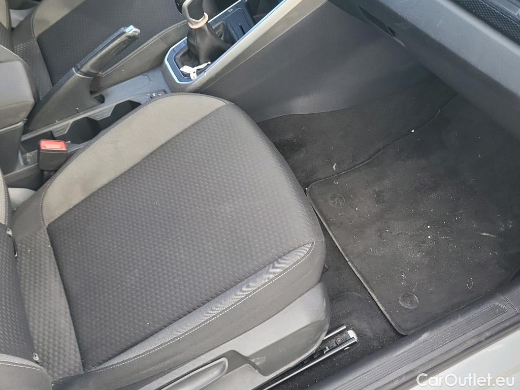  Volkswagen  Polo VOLKSWAGEN  / 2021 / 5P / berlina con portón Life 1.0 TSI 70kW (95CV) #19