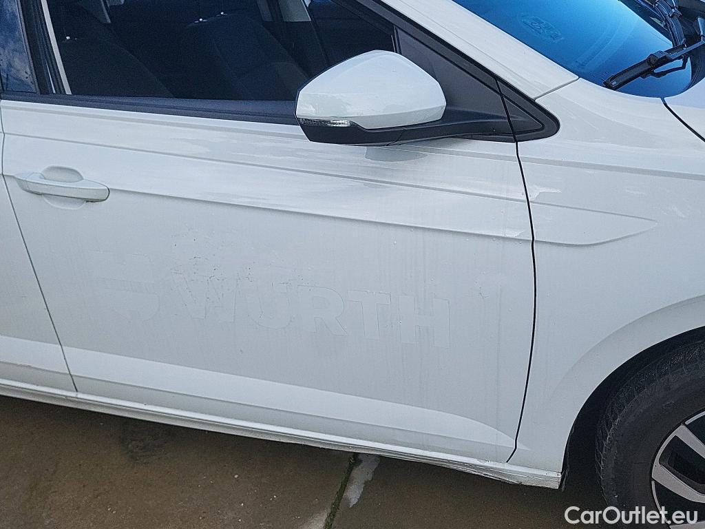  Volkswagen  Polo VOLKSWAGEN  / 2021 / 5P / berlina con portón Life 1.0 TSI 70kW (95CV) #3