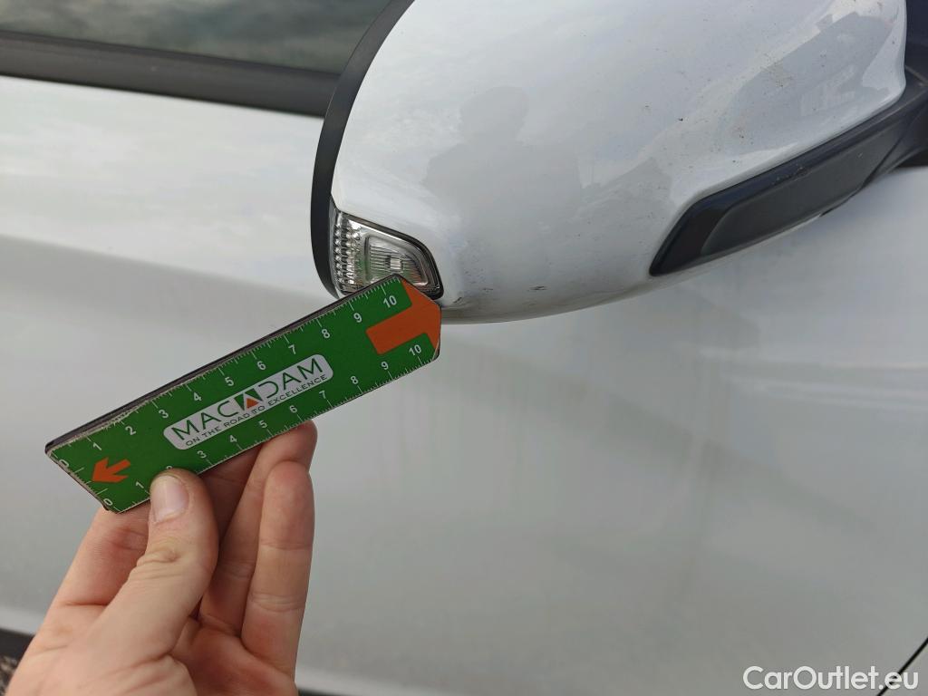  Hyundai  Konna HYUNDAI Kona / 2017 / 5P / todoterreno 1.6 GDI HEV Klass DCT #29