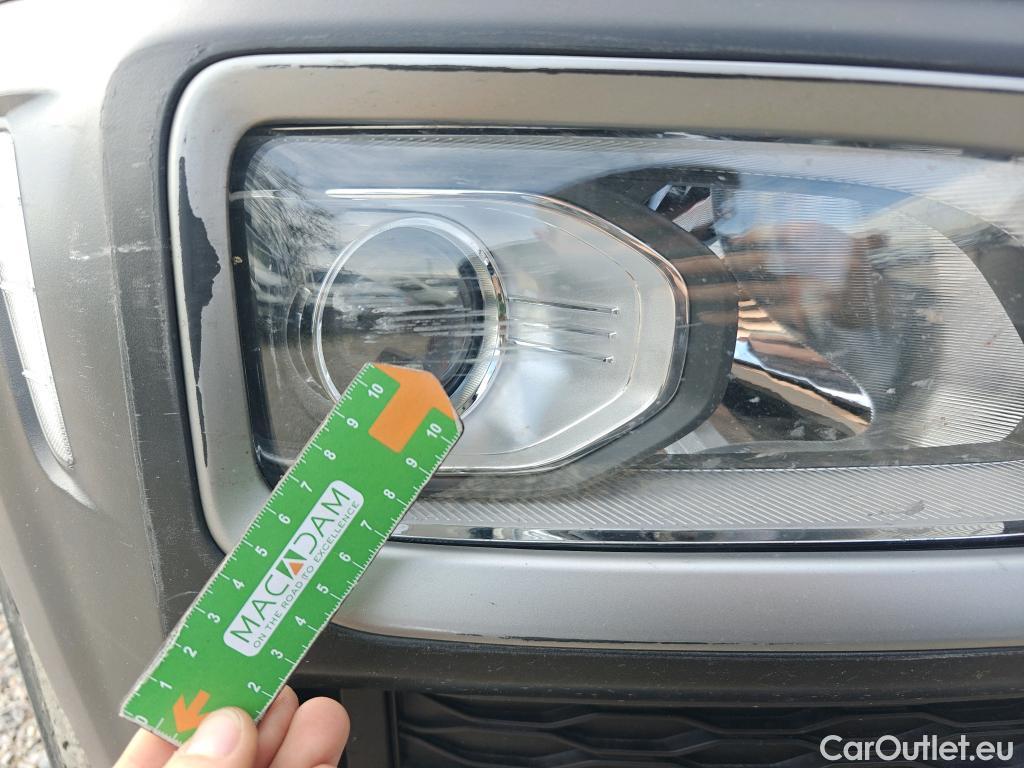  Hyundai  Konna HYUNDAI Kona / 2017 / 5P / todoterreno 1.6 GDI HEV Klass DCT #2