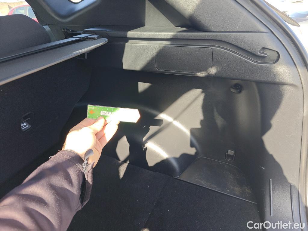  Hyundai  Tucson HYUNDAI  / 2020 / 5P / todoterreno 1.6 CRDI 85kW (115CV) Klass #9