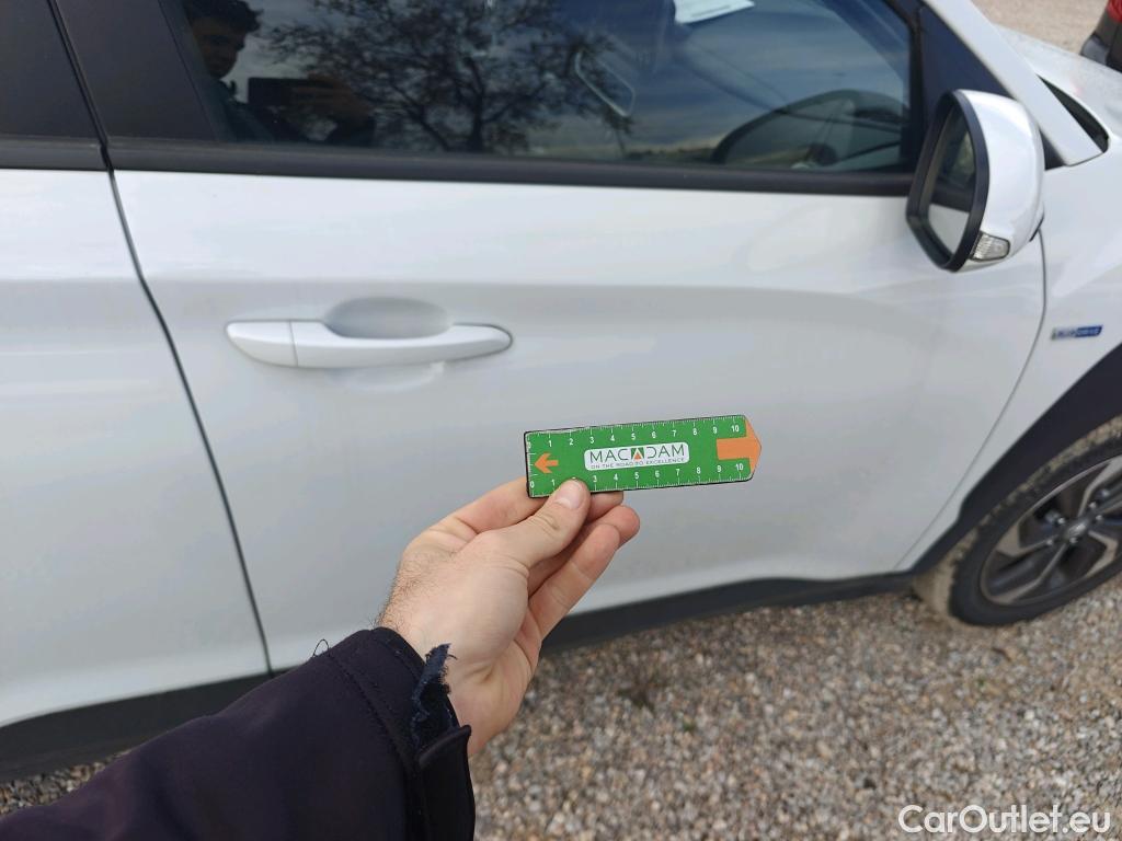  Hyundai  Konna HYUNDAI Kona / 2017 / 5P / todoterreno 1.6 GDI HEV Klass DCT #26