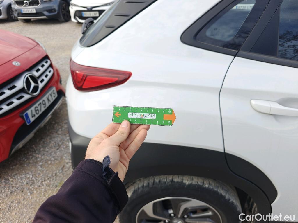  Hyundai  Konna HYUNDAI Kona / 2017 / 5P / todoterreno 1.6 GDI HEV Klass DCT #22