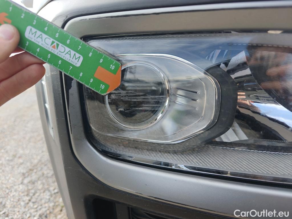  Hyundai  Konna HYUNDAI Kona / 2017 / 5P / todoterreno 1.6 GDI HEV Klass DCT #3