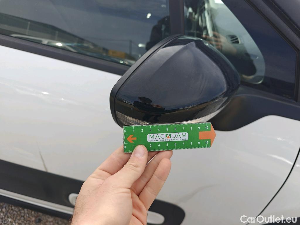  Citroen  C3 CITROEN  / 2020 / 5P / berlina con portón BlueHDi 75KW (100CV) S&S Feel Pack #26