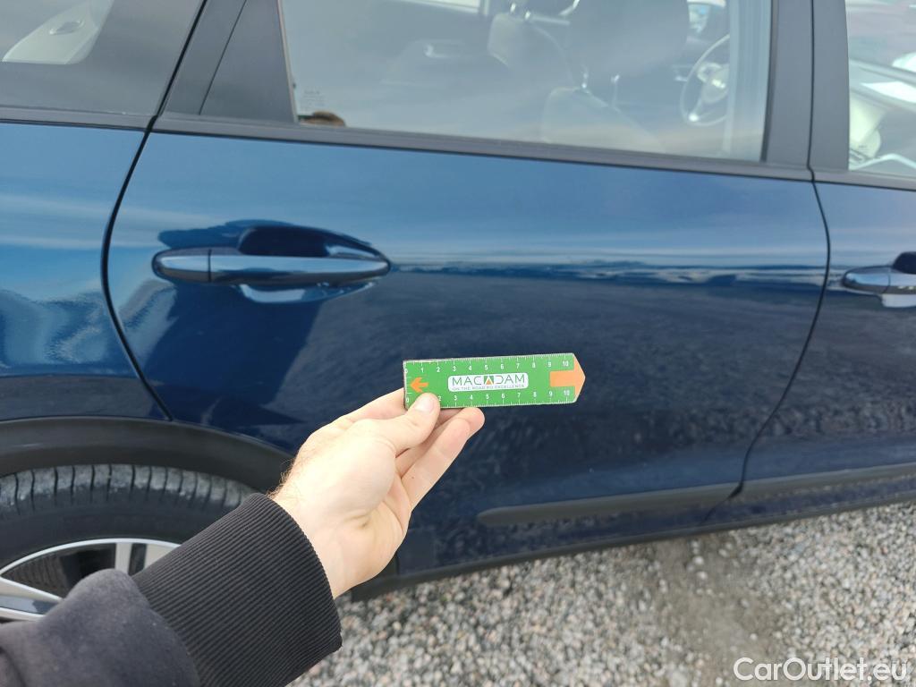  KIA  Niro KIA  / 2019 / 5P / crossover 1.6 GDi HEV 104kW (141CV) Concept #1