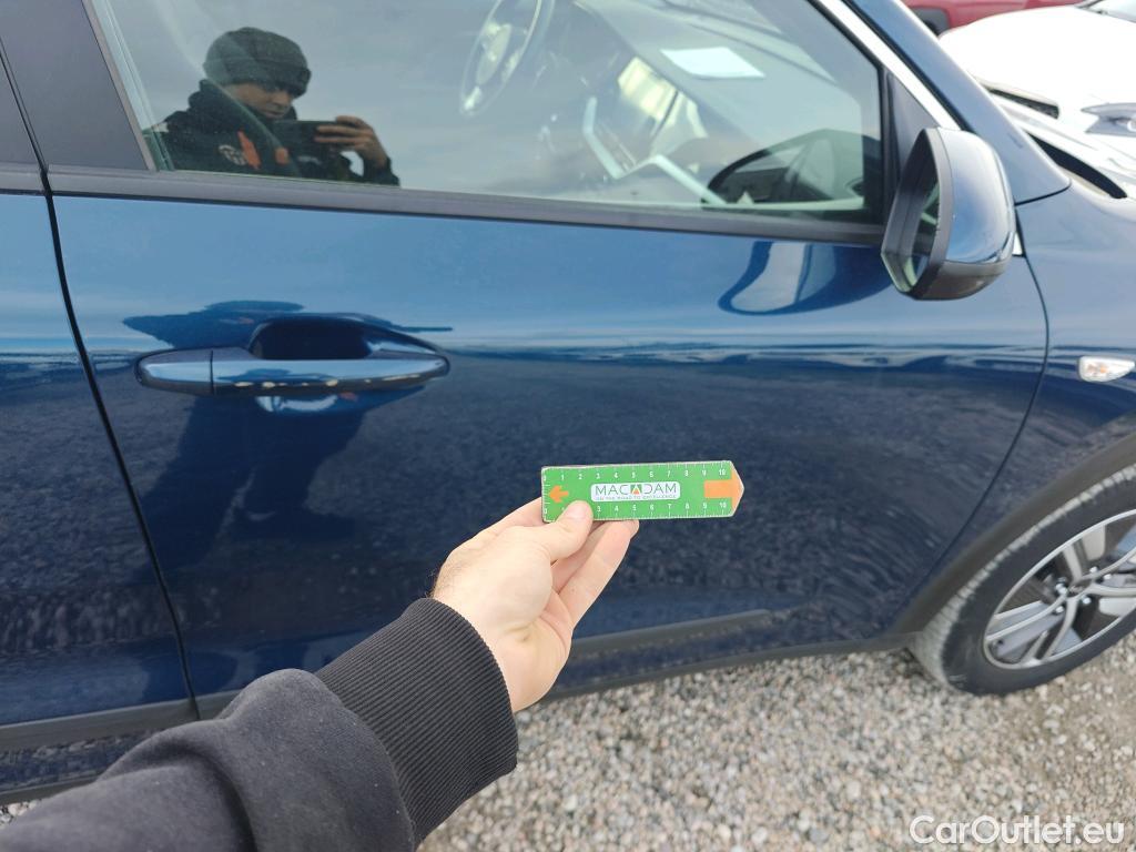  KIA  Niro KIA  / 2019 / 5P / crossover 1.6 GDi HEV 104kW (141CV) Concept #12