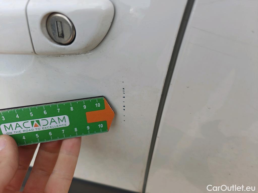  Citroen  C3 CITROEN  / 2020 / 5P / berlina con portón BlueHDi 75KW (100CV) S&S Feel Pack #8