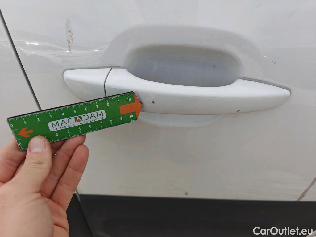  Citroen  C3 CITROEN  / 2020 / 5P / berlina con portón BlueHDi 75KW (100CV) S&S Feel Pack #32