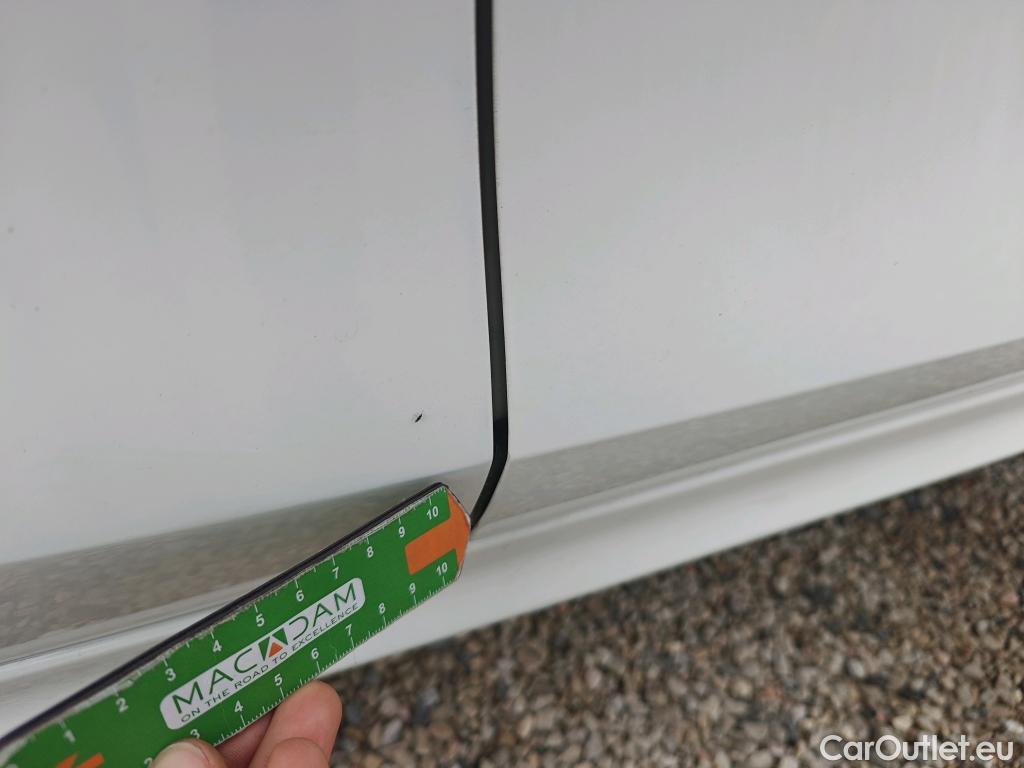  Opel  Corsa OPEL  1.2T XHL 74kW (100CV) Elegance #30