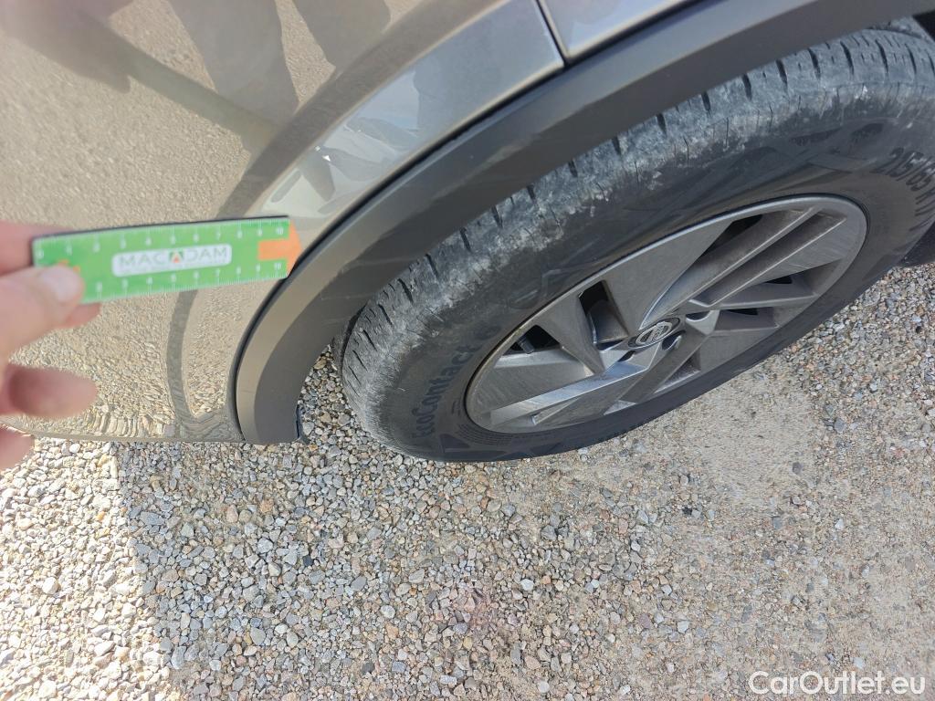  Nissan  Qashqai NISSAN  / 2021 / 5P / todoterreno DIG-T 116kW (158CV) mHEV Xtronic Acenta (AC) #43