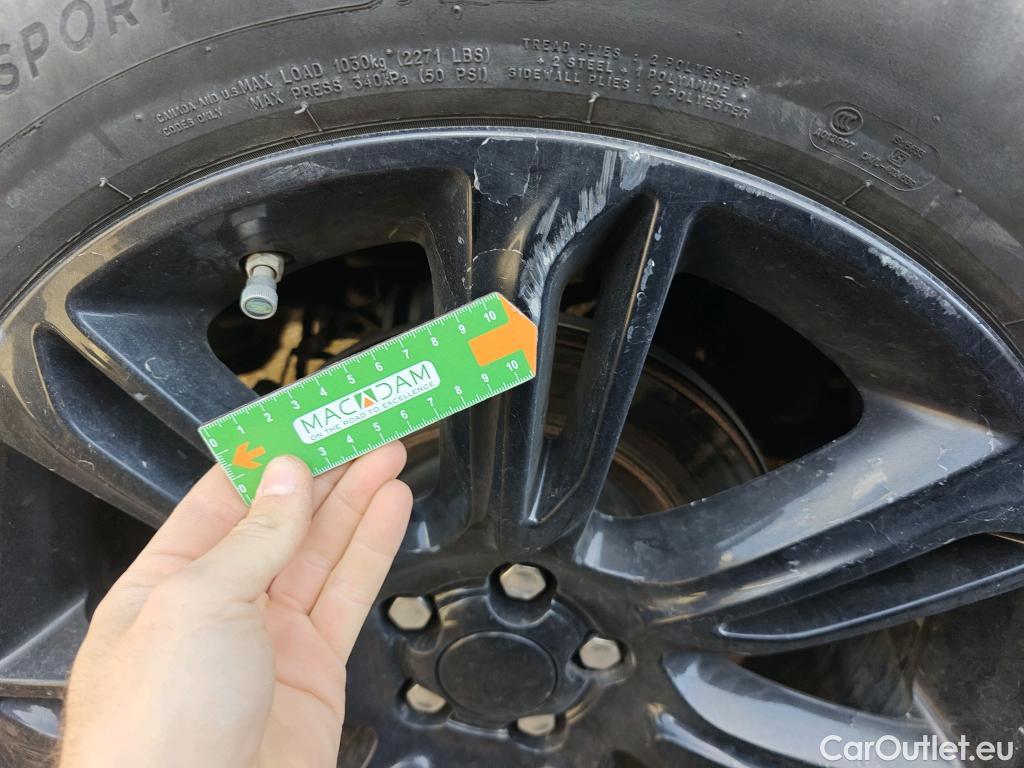  Land Rover  Range Rover LAND ROVER  Velar / 2017 / 5P / todoterreno 2.0D D240 R-Dynamic S 4WD Auto #47