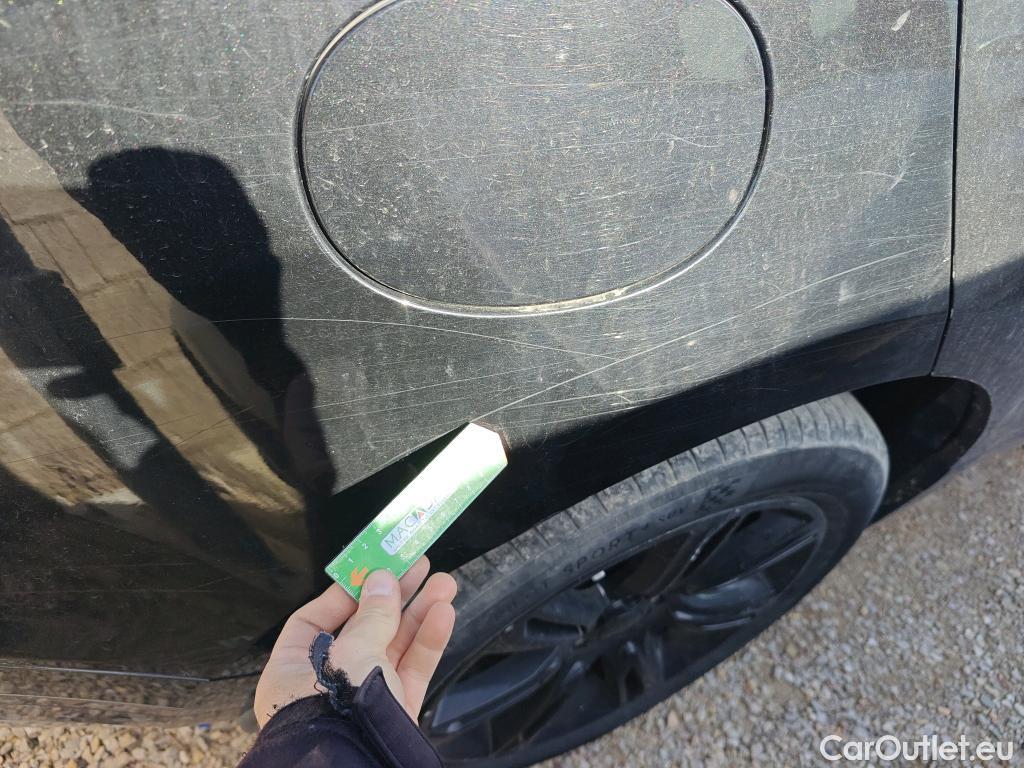  Land Rover  Range Rover LAND ROVER  Velar / 2017 / 5P / todoterreno 2.0D D240 R-Dynamic S 4WD Auto #45