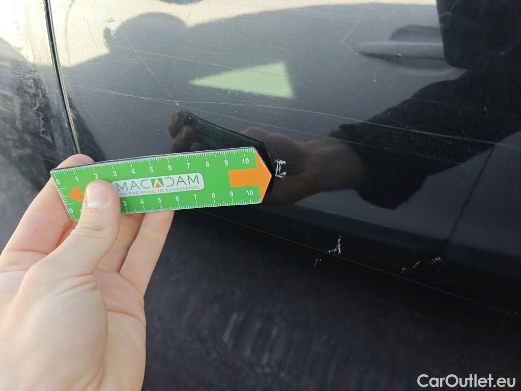  Land Rover  Range Rover LAND ROVER  Velar / 2017 / 5P / todoterreno 2.0D D240 R-Dynamic S 4WD Auto #27