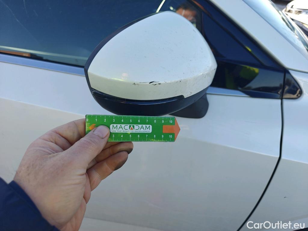  Nissan  Qashqai NISSAN  / 2021 / 5P / todoterreno DIG-T 116kW (158CV) mHEV Xtronic Acenta (AC2) #27