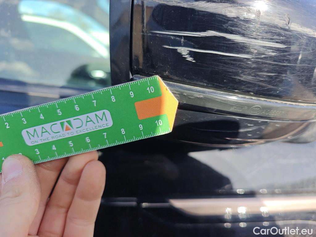  Land Rover  Range Rover LAND ROVER  Velar / 2017 / 5P / todoterreno 2.0D D240 R-Dynamic S 4WD Auto #88