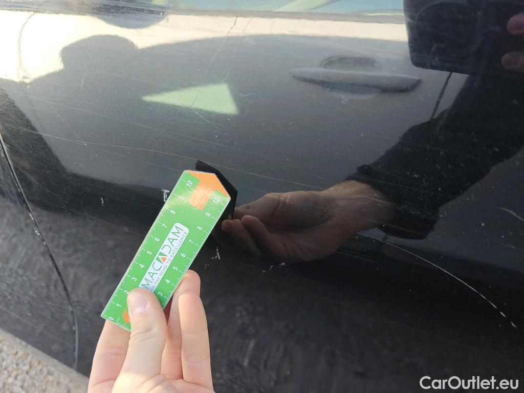  Land Rover  Range Rover LAND ROVER  Velar / 2017 / 5P / todoterreno 2.0D D240 R-Dynamic S 4WD Auto #28