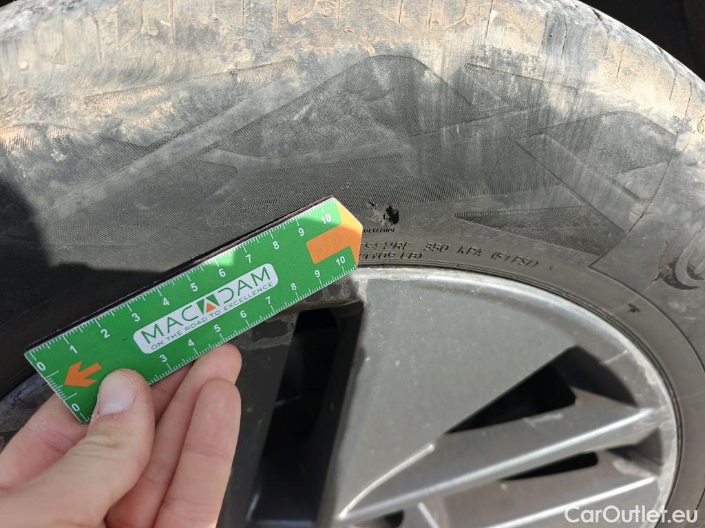  Nissan  Qashqai NISSAN  / 2021 / 5P / todoterreno DIG-T 116kW (158CV) mHEV Xtronic Acenta (AC) #4