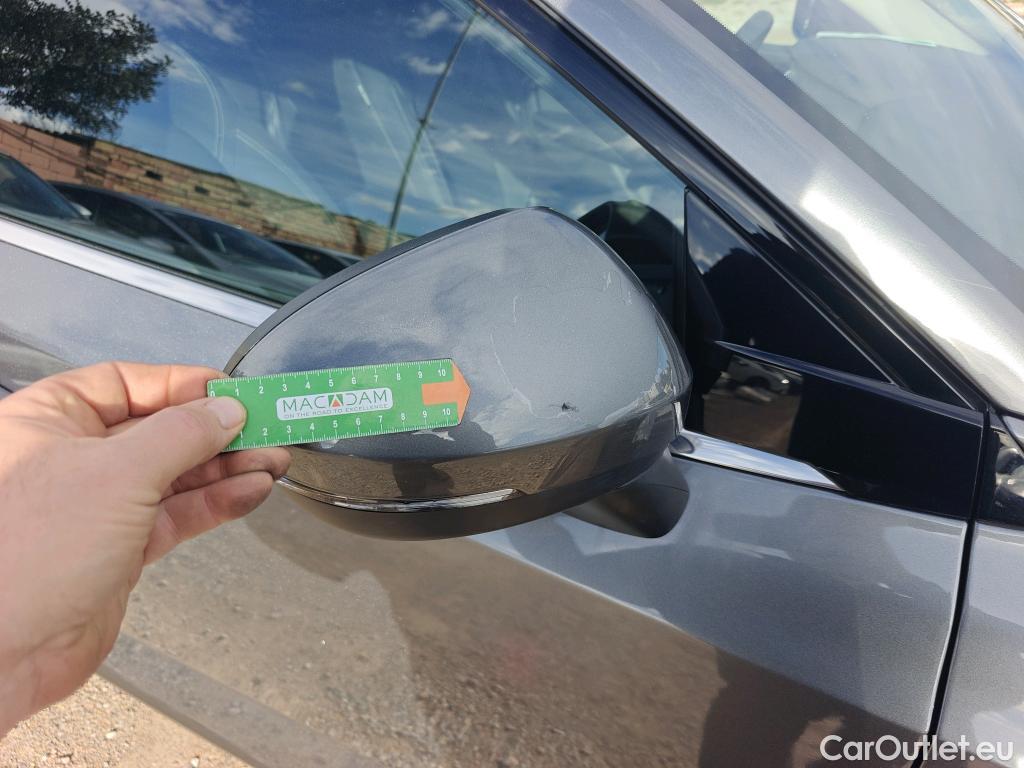  Nissan  Qashqai NISSAN  / 2021 / 5P / todoterreno DIG-T 116kW (158CV) mHEV Xtronic Acenta (AC) #33