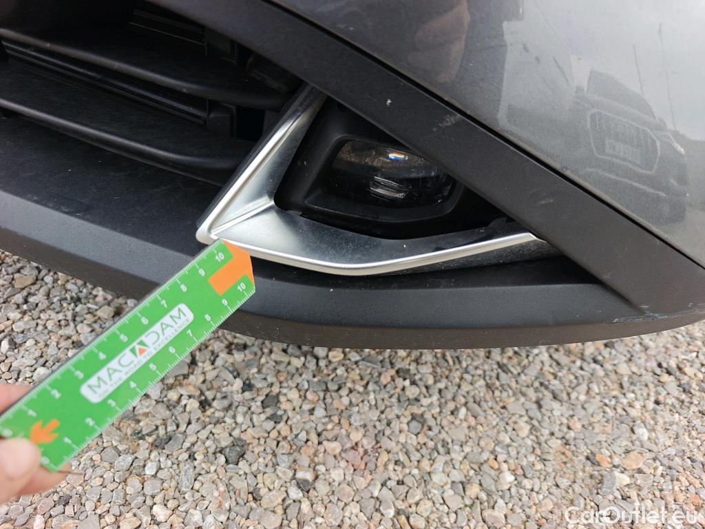  Nissan  Qashqai NISSAN  / 2021 / 5P / todoterreno DIG-T 116kW (158CV) mHEV Xtronic Acenta (AC9) #45