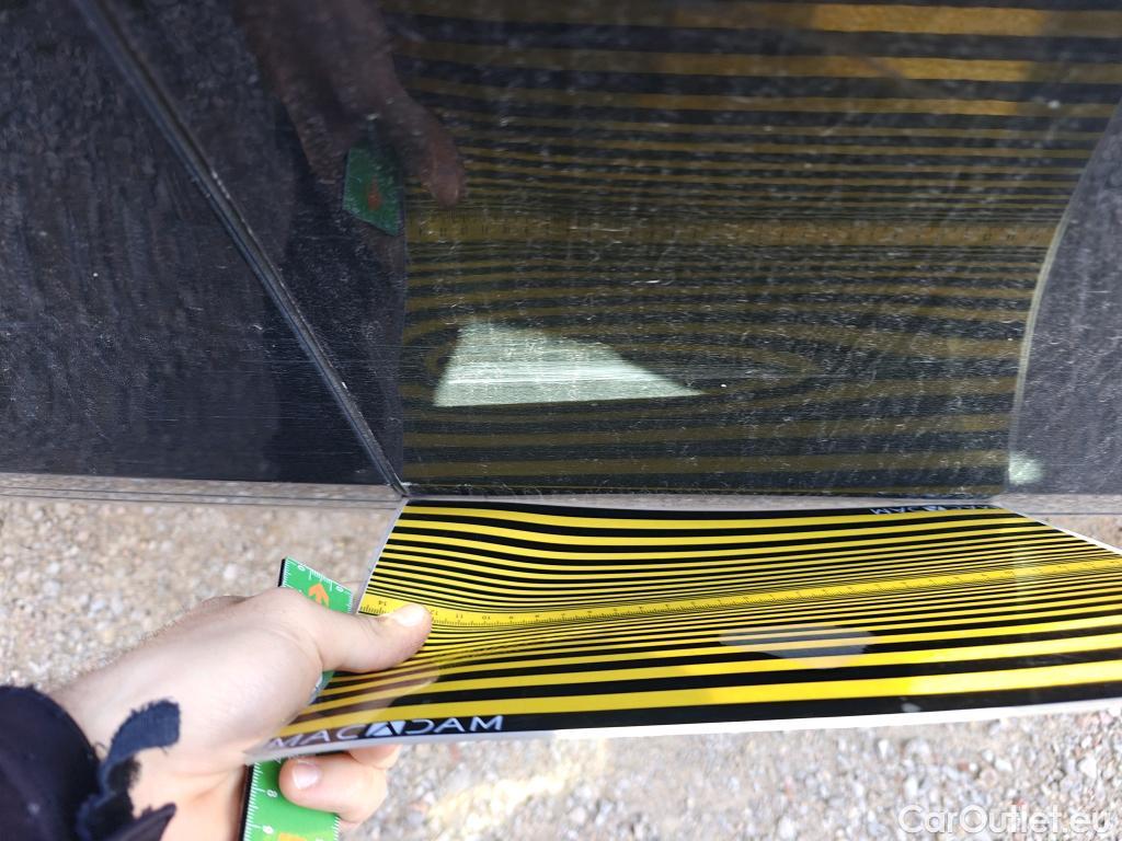  Land Rover  Range Rover LAND ROVER  Velar / 2017 / 5P / todoterreno 2.0D D240 R-Dynamic S 4WD Auto #13