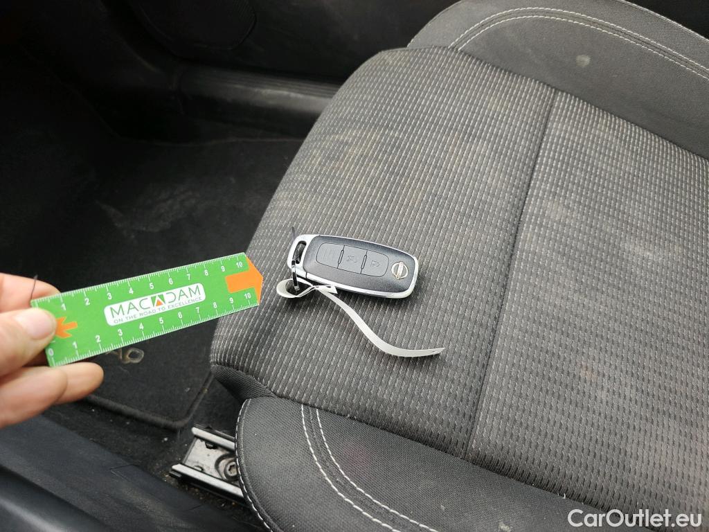  Nissan  Qashqai NISSAN  / 2021 / 5P / todoterreno DIG-T 116kW (158CV) mHEV Xtronic Acenta (AC9) #8