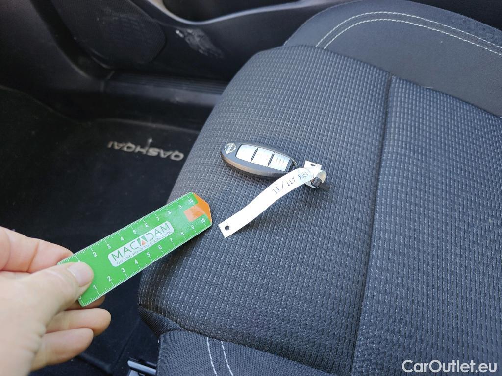  Nissan  Qashqai NISSAN  / 2021 / 5P / todoterreno DIG-T 116kW (158CV) mHEV Xtronic Acenta (AC2) #2