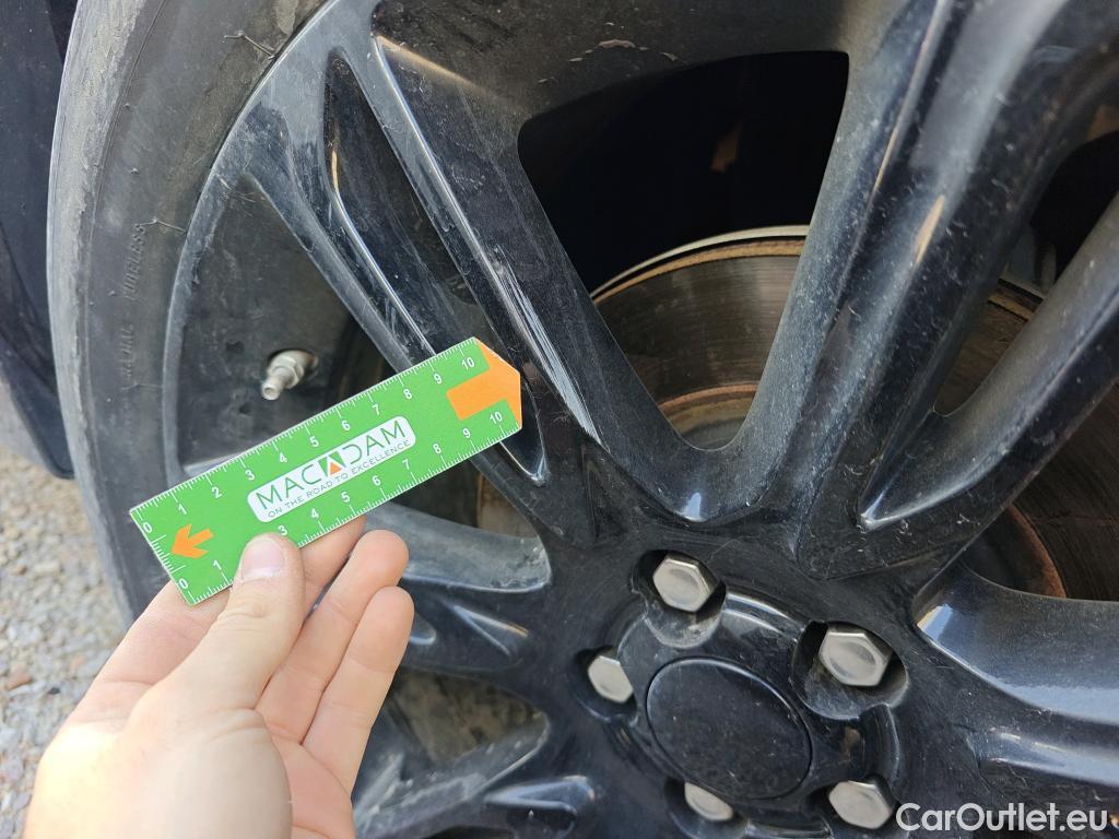  Land Rover  Range Rover LAND ROVER  Velar / 2017 / 5P / todoterreno 2.0D D240 R-Dynamic S 4WD Auto #56