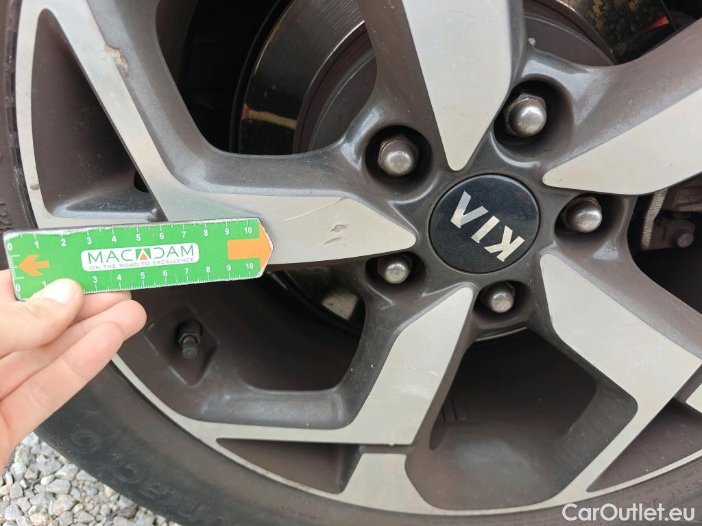  KIA  Sportage KIA  / 2018 / 5P / todoterreno 1.6 MHEV Business 100kW (136CV) 4x2 #19