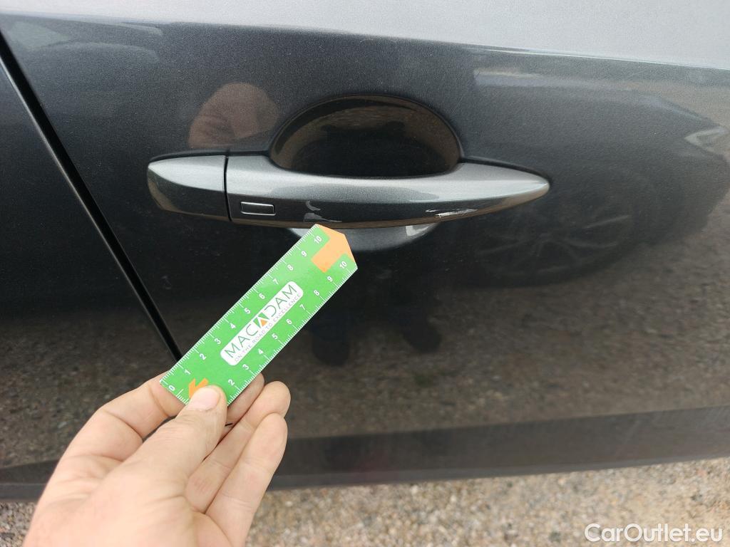  Nissan  Qashqai NISSAN  / 2021 / 5P / todoterreno DIG-T 116kW (158CV) mHEV Xtronic Acenta (AC9) #61