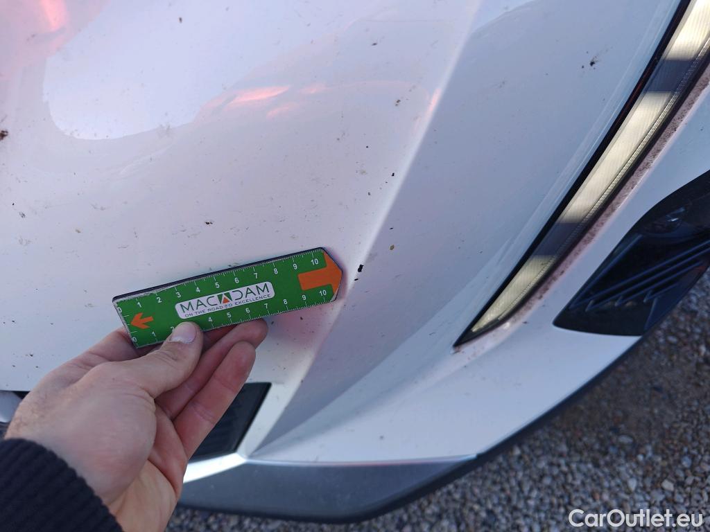  Peugeot  2008 PEUGEOT  / 2019 / 5P / todoterreno Allure Pack BlueHDI 81kW (110CV) (AC) #31