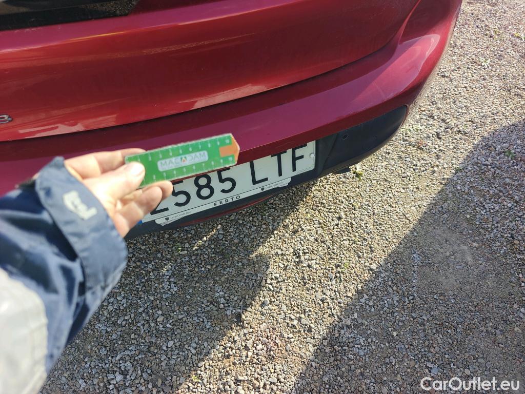  Peugeot  208 PEUGEOT  / 2019 / 5P / berlina con portón PureTech 73kW (100CV) Active Pack #36