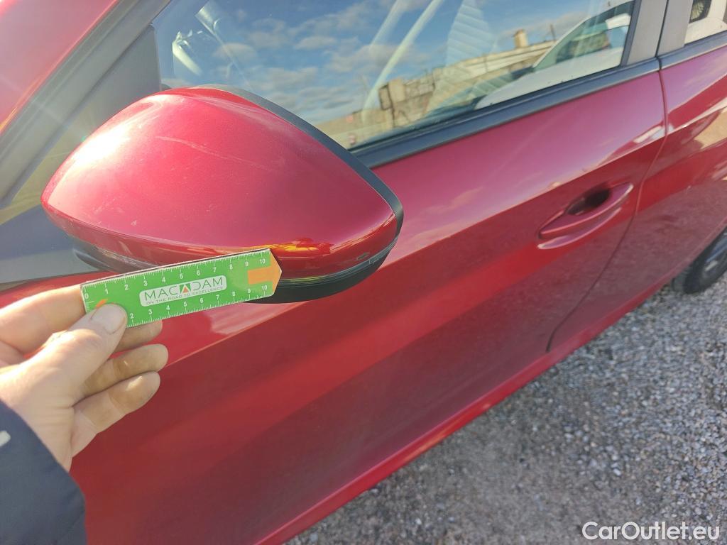  Peugeot  208 PEUGEOT  / 2019 / 5P / berlina con portón PureTech 73kW (100CV) Active Pack #43