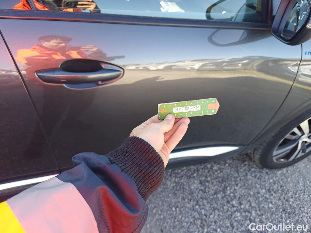  Peugeot  3008 PEUGEOT  Hybrid / 2020 / 5P / todoterreno 225 e-EAT8 Allure #68