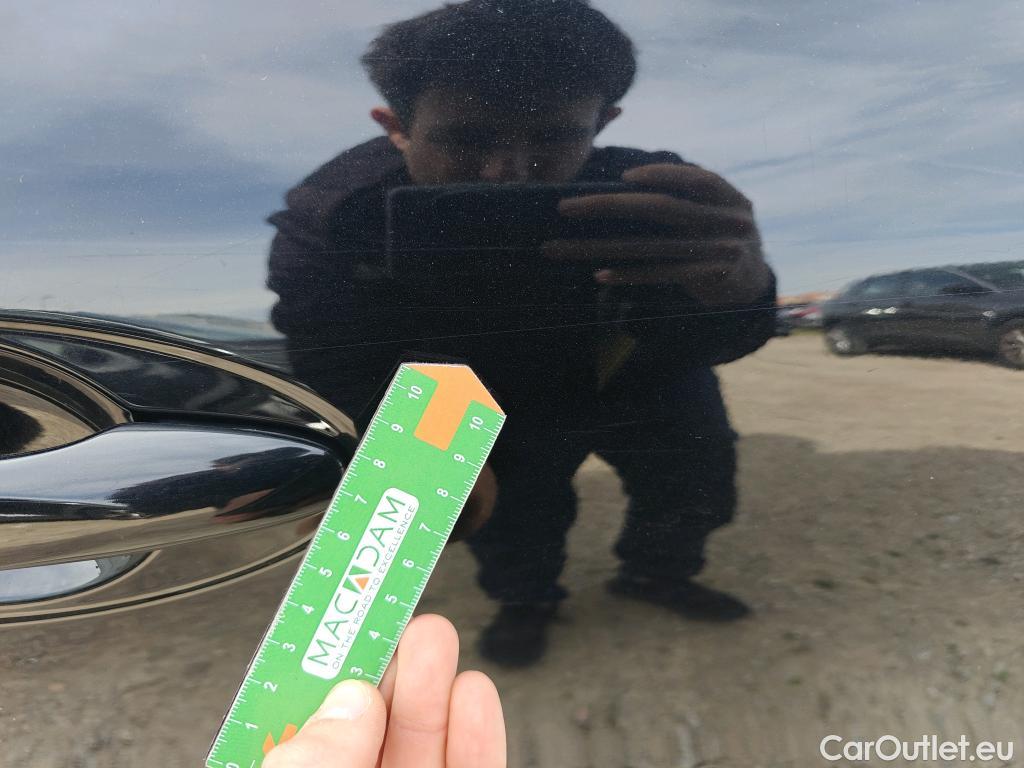  Renault  Kadjar RENAULT  / 2019 / 5P / crossover Zen GPF TCe 103kW (140CV) EDC (AC) #53