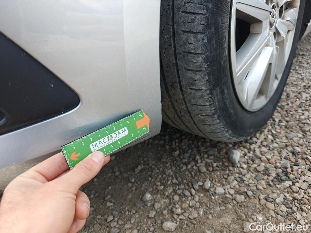  Renault  Megane RENAULT Mégane / 2020 / 5P / berlina con portón Equilibre Blue dCi 85 kW (115CV)-SS #19