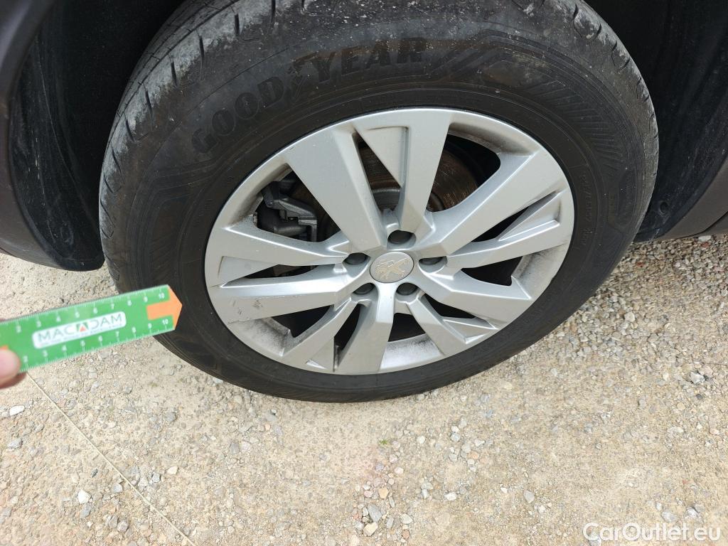  Peugeot  3008 PEUGEOT  / 2020 / 5P / todoterreno 1.5 BlueHDi 96kW (130CV) S&S Active Pack (AC3) #12