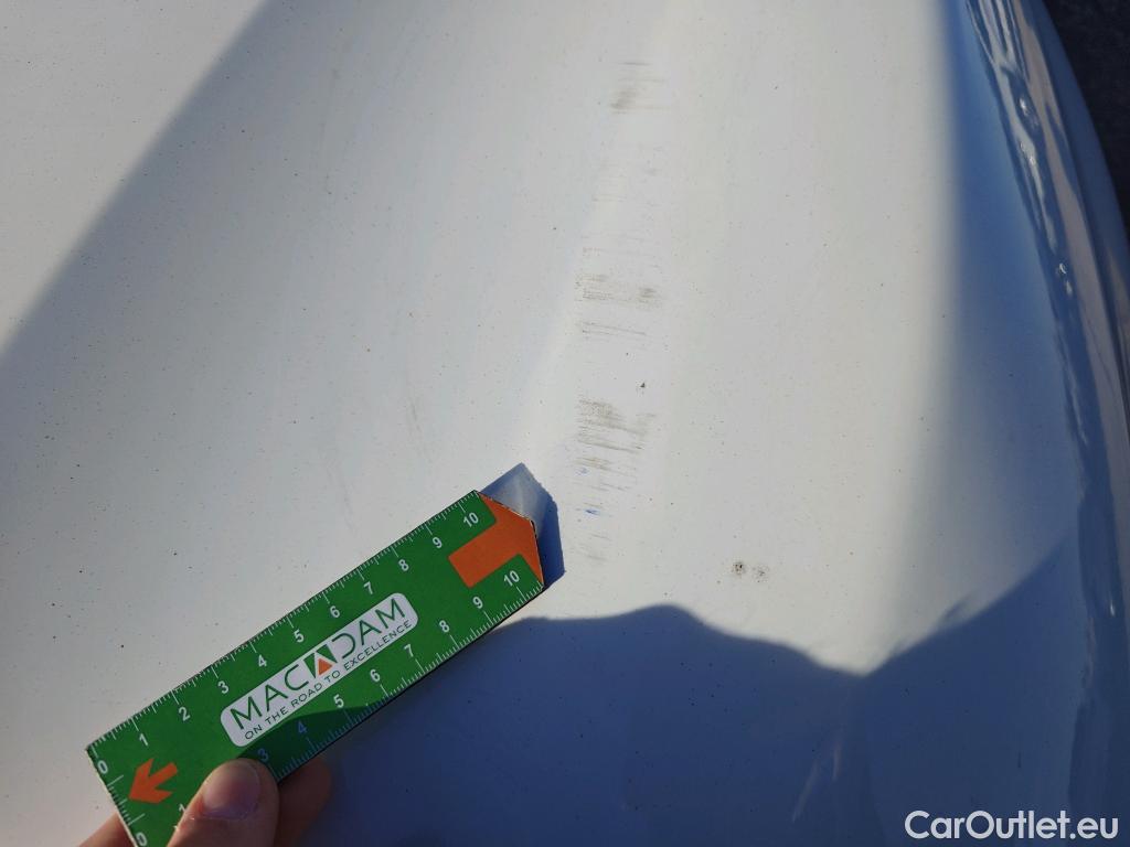  Peugeot  208 PEUGEOT  / 2019 / 5P / berlina con portón BlueHDi 73kW (100CV) Active Pack (AC) #48