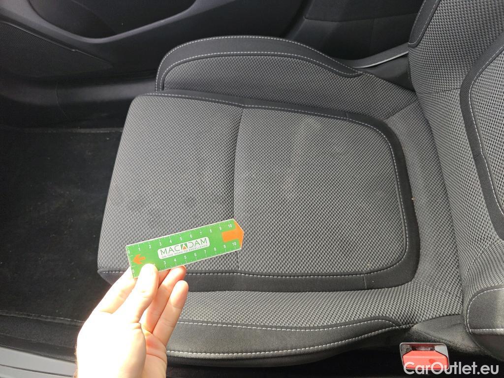  Renault  Megane RENAULT Mégane / 2020 / 5P / berlina con portón Equilibre Blue dCi 85 kW (115CV)-SS #9