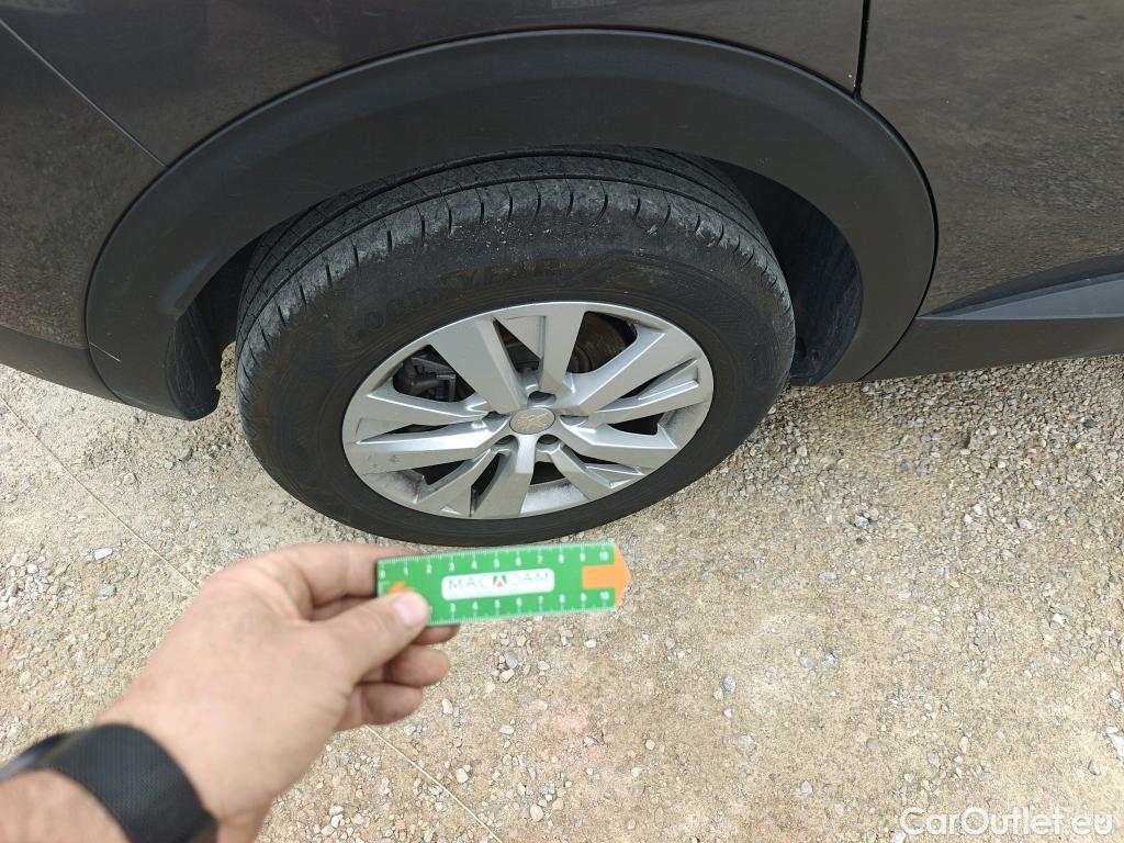  Peugeot  3008 PEUGEOT  / 2020 / 5P / todoterreno 1.5 BlueHDi 96kW (130CV) S&S Active Pack (AC3) #11