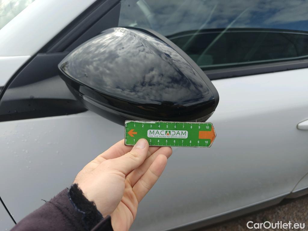  Peugeot  2008 PEUGEOT  / 2019 / 5P / todoterreno Allure BlueHDI 81kW (110CV) #62