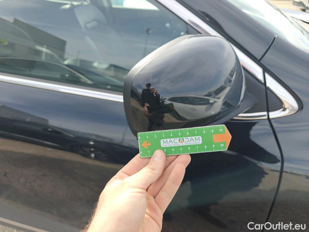  Renault  Kadjar RENAULT  / 2019 / 5P / crossover Zen GPF TCe 103kW (140CV) EDC (AC) #60