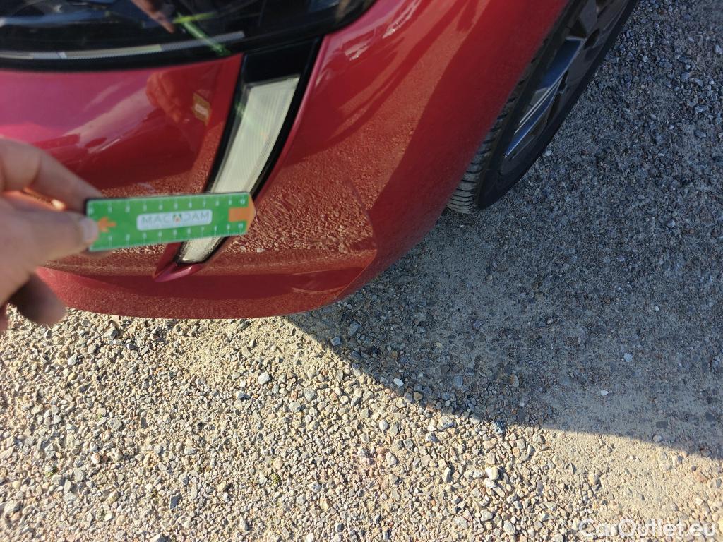  Peugeot  208 PEUGEOT  / 2019 / 5P / berlina con portón PureTech 73kW (100CV) Active Pack #23