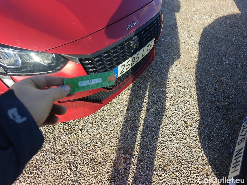  Peugeot  208 PEUGEOT  / 2019 / 5P / berlina con portón PureTech 73kW (100CV) Active Pack #19