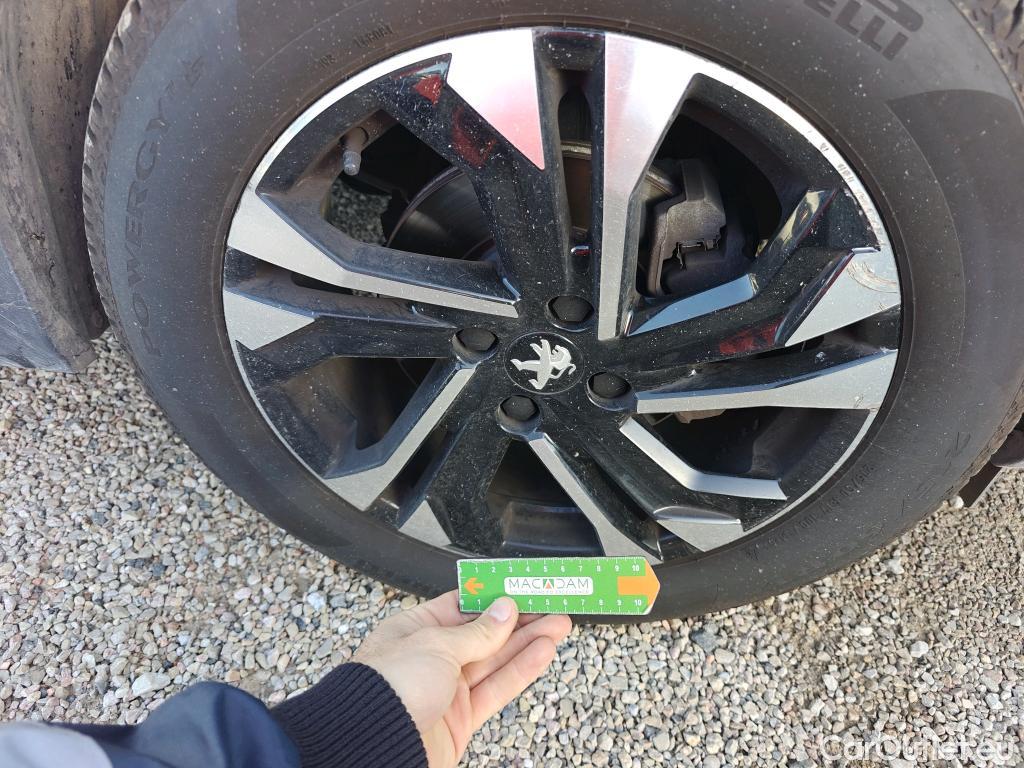  Peugeot  2008 PEUGEOT  / 2019 / 5P / todoterreno Allure Pack BlueHDI 81kW (110CV) (AC) #5