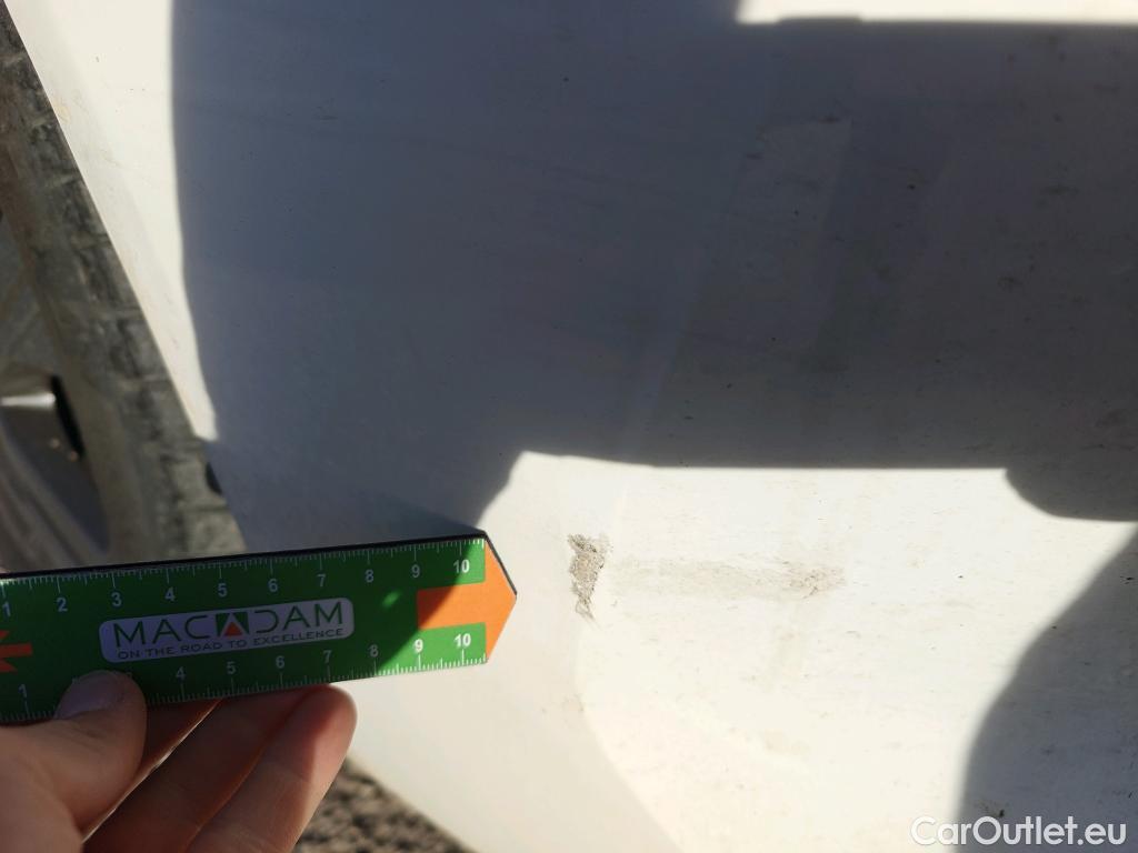  Peugeot  208 PEUGEOT  / 2019 / 5P / berlina con portón BlueHDi 73kW (100CV) Active Pack (AC) #35