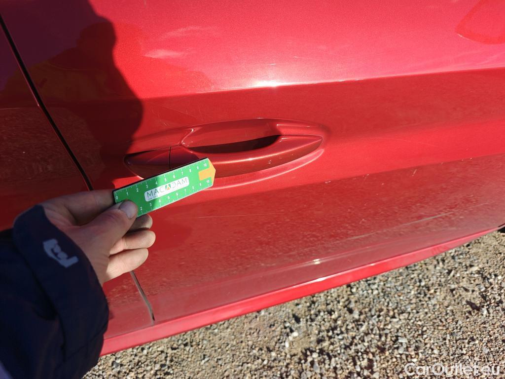  Peugeot  208 PEUGEOT  / 2019 / 5P / berlina con portón PureTech 73kW (100CV) Active Pack #45